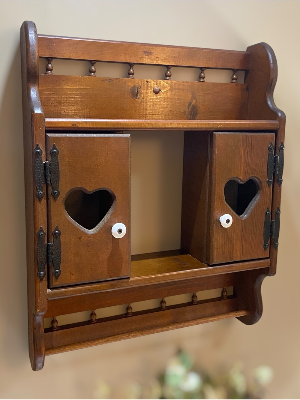 Vintage Larger Wood Hanging Wall Shelf Cabinet Display Hearts Farmhouse Cottage - Picture 6 of 13